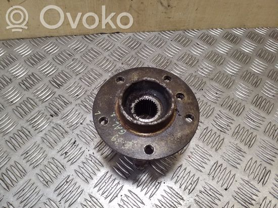 BMW 5 E39 Rear wheel hub