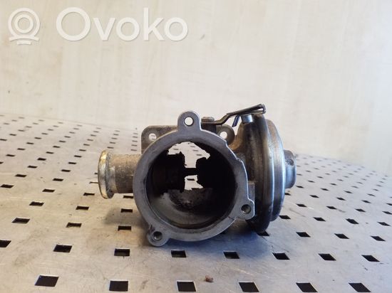BMW X3 E83 EGR valve 70045000