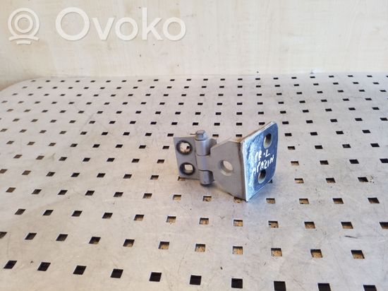BMW X3 E83 Front door lower hinge 3402821