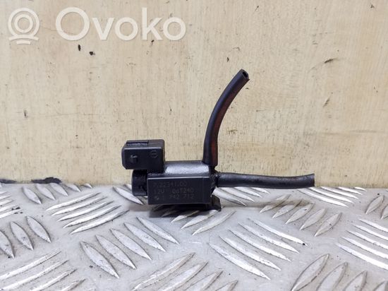 BMW X3 E83 Vacuum valve 72234100 1742712