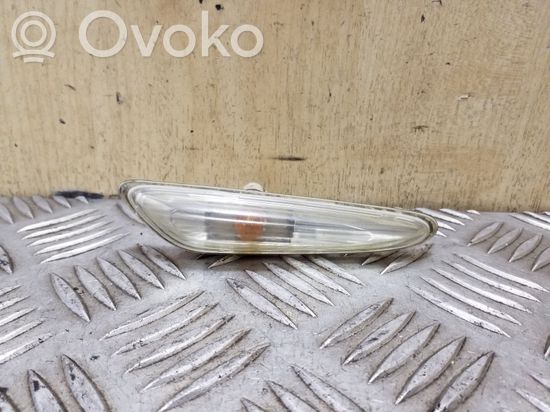 BMW 3 E46 Front fender indicator light 6911372