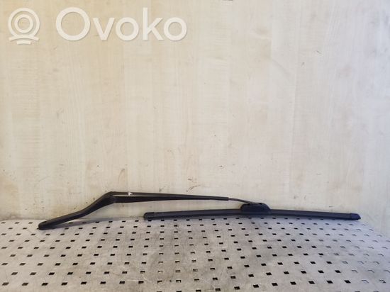 BMW X5 E53 Front wiper blade arm