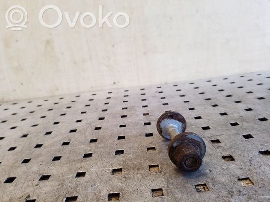 BMW X5 E53 Rear suspension camber bolt
