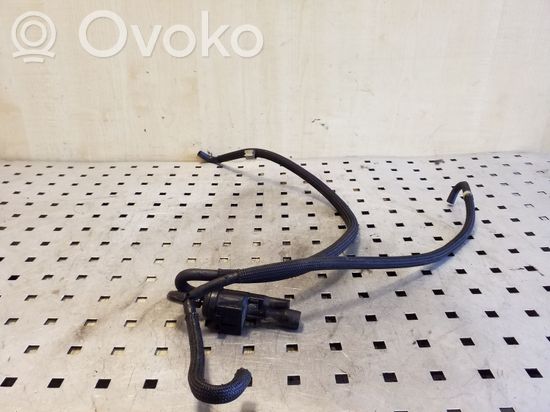 Mercedes-Benz C W204 Valve vacuum 0025401497