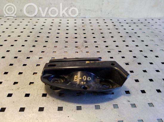 BMW 3 E90 E91 Rear bumper mounting bracket 51127118193 72758411
