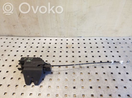 BMW 3 E90 E91 Loading door lock 7197490 7840617