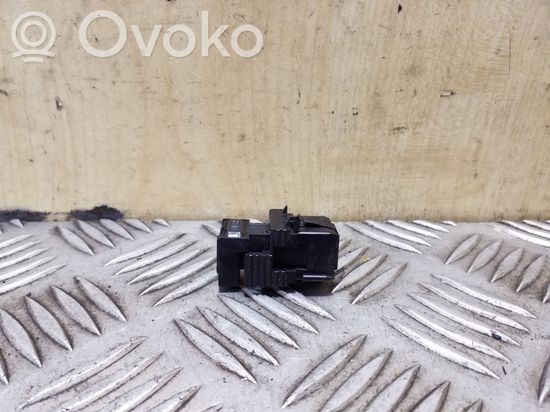 BMW 3 E90 E91 Brake pedal sensor switch 6967601
