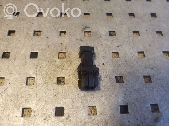 BMW 3 E90 E91 Brake pedal sensor switch 6967601
