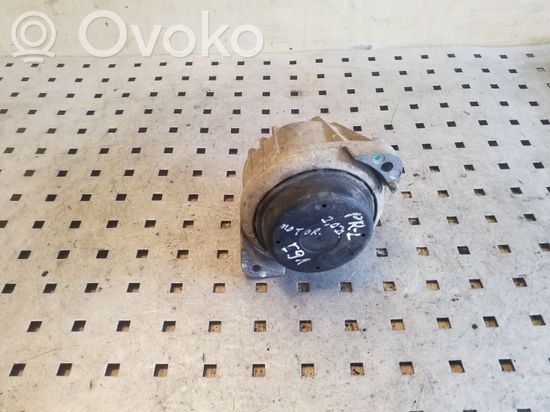 BMW 3 E90 E91 Engine mount bracket 139811