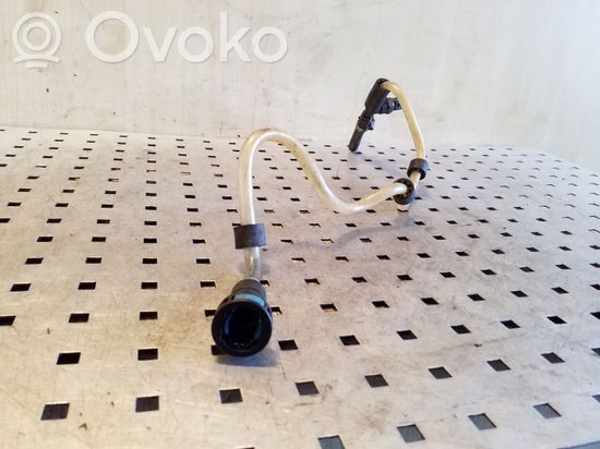 BMW 3 E90 E91 Fuel line/pipe/hose 1353780165802