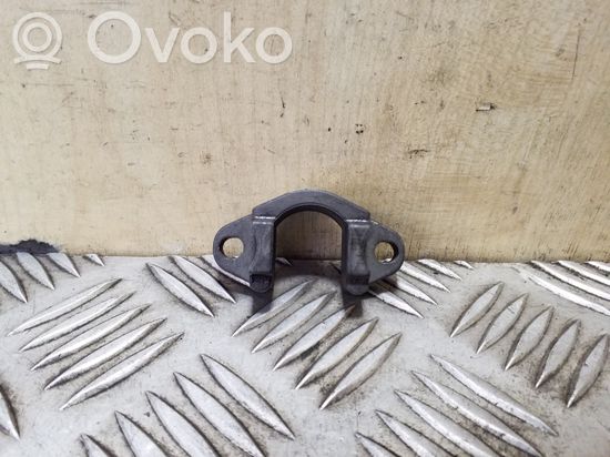 BMW 3 E90 E91 Fuel Injector clamp holder