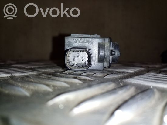 BMW 3 E90 E91 Air quality sensor 9136607