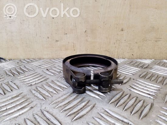Volkswagen Tiguan Muffler pipe connector clamp 1K0253725