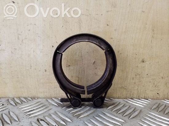 Volkswagen Tiguan Muffler pipe connector clamp 1K0253725
