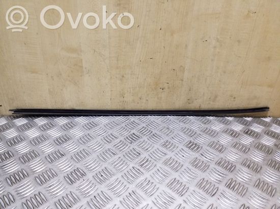 Audi A4 S4 B5 8D Windshield trim