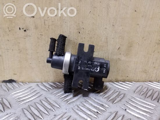 Audi A4 S4 B5 8D Turbo solenoid valve 1H0906627 72190320
