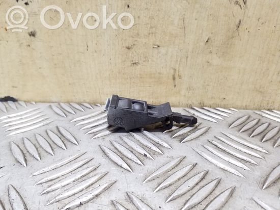 Volkswagen Transporter – Caravelle T5 Windshield washer spray nozzle 6E0955985