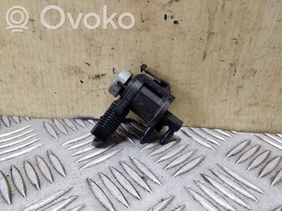 Volkswagen Polo V 6R Turbo solenoid valve 1K0906283A