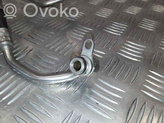 BMW 1 E82 E88 Coolant pipe/hose 7558899