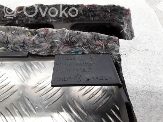 BMW 3 E92 E93 Dashboard lower bottom trim panel 7078193 10822910