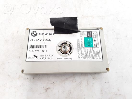 BMW X5 E53 Aerial antenna amplifier 8377654 1767801