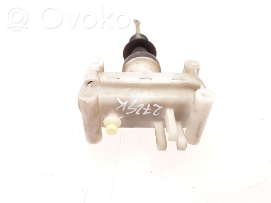 Mercedes-Benz E W124 Central locking vacuum pump