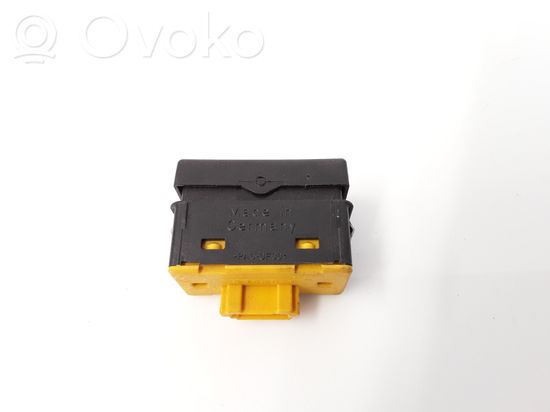 BMW 3 E36 Electric window control switch 8368941