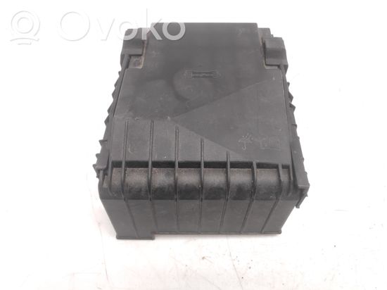 Audi Q3 8U Fuse box cover 1K0937132F 014189871 017180061