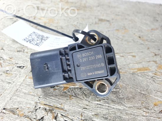 Audi A2 Air pressure sensor 0261230266