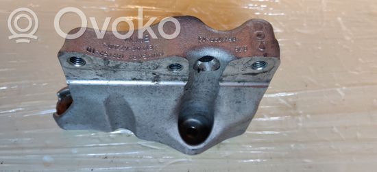 BMW 2 F45 Engine mounting bracket 8511299