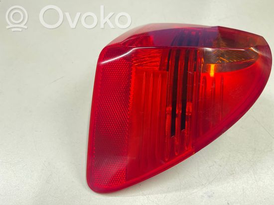 BMW 3 E90 E91 Rear/tail lights 7160062