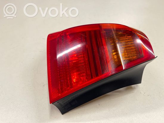 BMW 3 E90 E91 Rear/tail lights 7160061