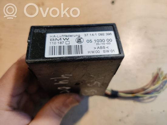 BMW X5 E53 Suspension control unit/module 37141092396