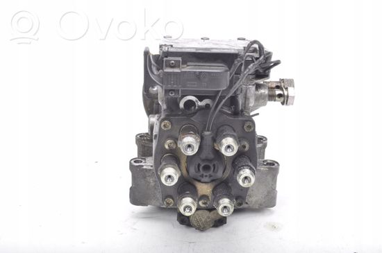 Audi A6 S6 C5 4B Fuel injection high pressure pump 0470506022 059130106A