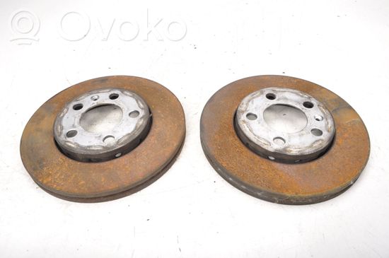 Volkswagen Golf IV Front brake disc
