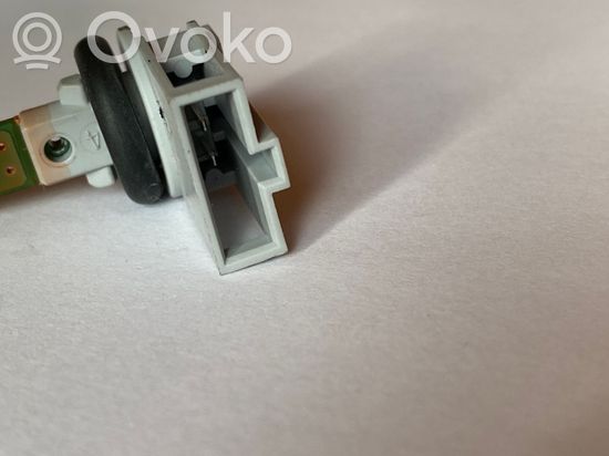 Audi A4 S4 B8 8K Interior temperature sensor 3D0907543A