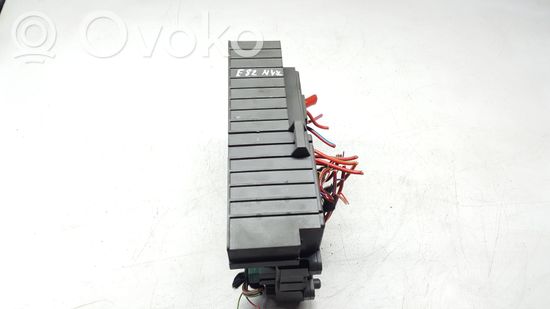 BMW 1 E82 E88 Fuse module 911944604 43879751