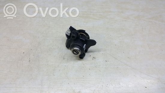 BMW 5 E60 E61 Tailgate exterior lock 82410889