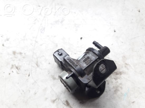 Audi A4 S4 B6 8E 8H Vacuum valve