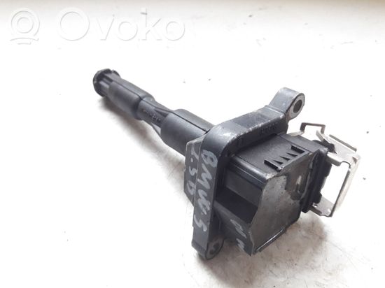 BMW 5 E39 High voltage ignition coil 0221504004
