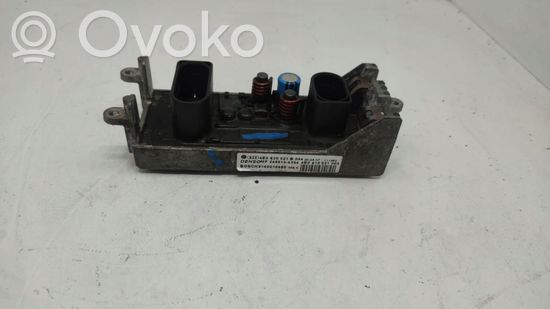 Audi A8 S8 D3 4E Heater blower motor/fan resistor 4E0820521