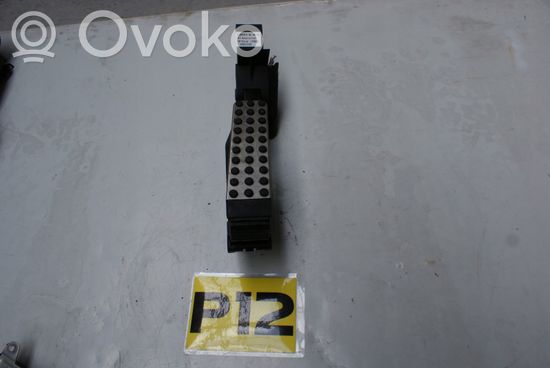 Mercedes-Benz E W211 Accelerator throttle pedal