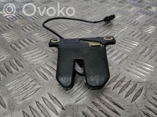 Audi A8 S8 D2 4D Tailgate/trunk/boot lock/catch/latch