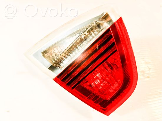 BMW 3 E90 E91 Tailgate rear/tail lights 6937459