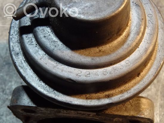 BMW 5 E39 EGR valve 11712248139