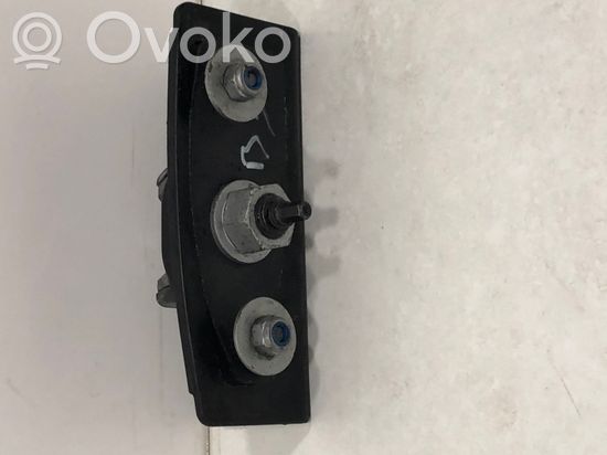 BMW X6 E71 E72 Front door exterior handle/bracket 7175828 11884410