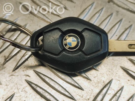 BMW X3 E83 Ignition key/card 8377788