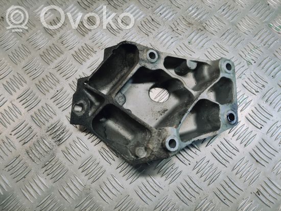 BMW X3 E83 Engine mounting bracket 3451673