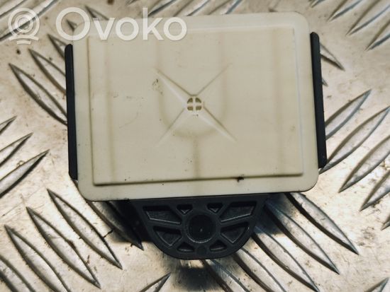 BMW 3 E90 E91 Glow plug pre-heat relay 8519471