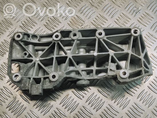 BMW 3 E90 E91 Generator/alternator bracket 8506863